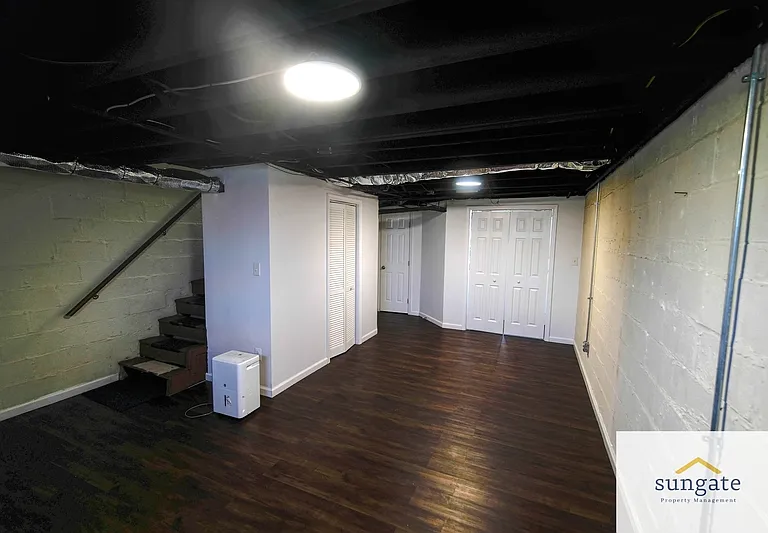 217 W Edgevale Rd — Photo 33
