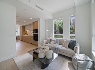 477 King Edward Ave W, Vancouver, BC V5Y 2H6