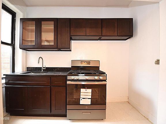 2nd image of 2680 30th St APT 4R