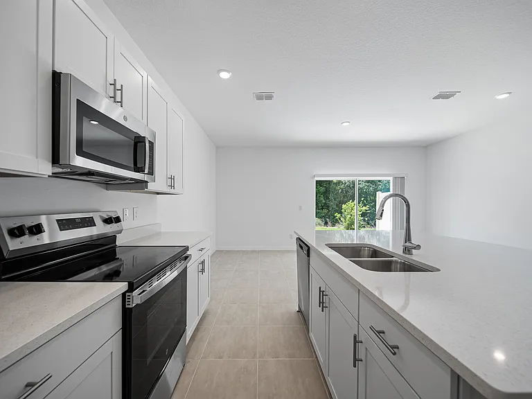 2085 Hallier Cv — Photo 12