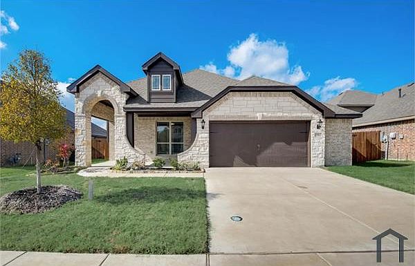1st image of 1963 Silverleaf Dr