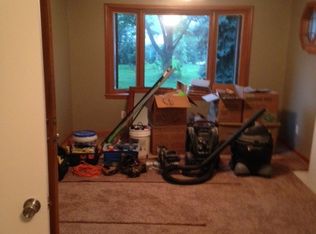 709 27th St, Bettendorf, IA 52722