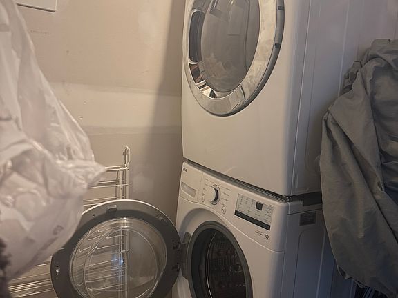 full size washer/dryer