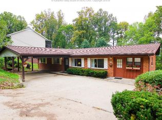 2917 Shadyside Rd, Saint Albans, WV 25177