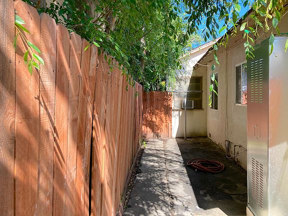 2nd image of 1423 N Allen Ave