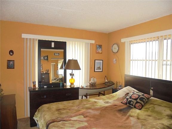 4th image of 2750 E Bay Dr APT 8C
