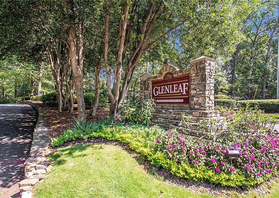 1st image of 204 Glenleaf Dr