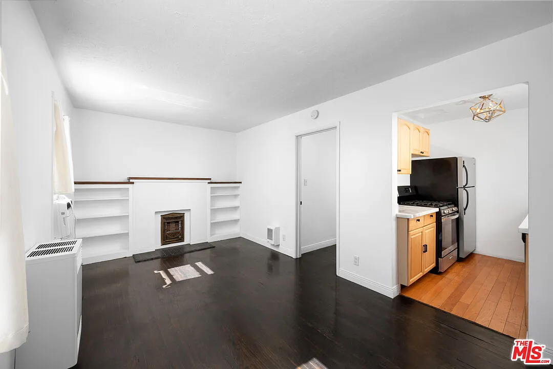 1 bed, 1.0 bath, $2,595 — Photo 3