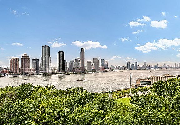 3rd image of 865 1st Ave APT 15C