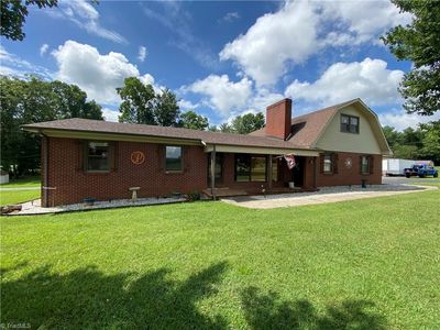 331 Collins Rd, Dobson, NC, 27017