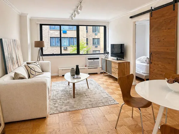 16 W 16th St APT 5NS, New York, NY 10011