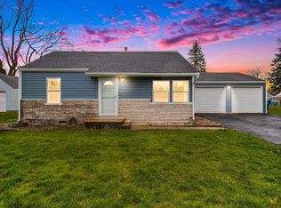 19864 Pasadena Ave, South Bend, IN 46614