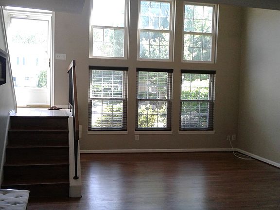 3rd image of 3339 Oakshade Ct