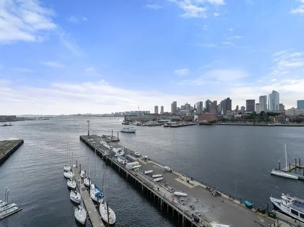 197 8th St APT 902, Charlestown, MA 02129