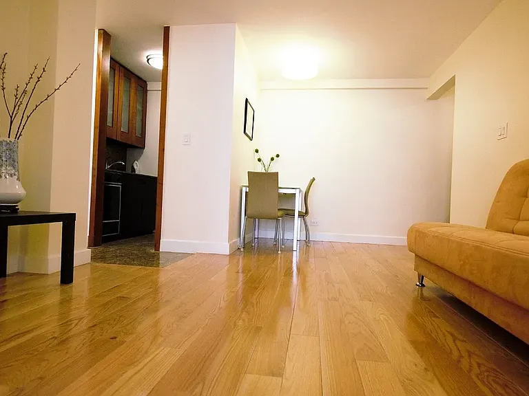 141 E 55th St #8F — Photo 3