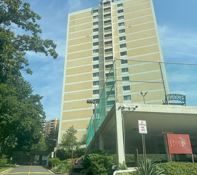 1st image of 6101 Edsall Rd APT 701