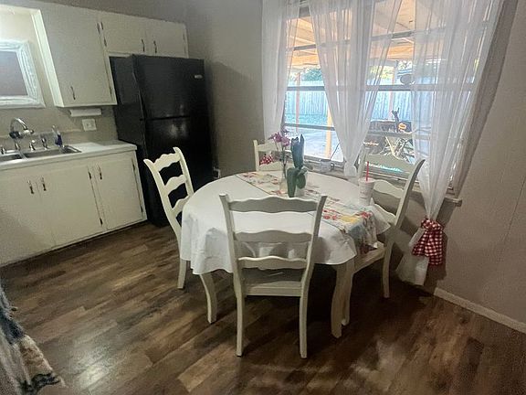 5th image of 2518 Campus Ct