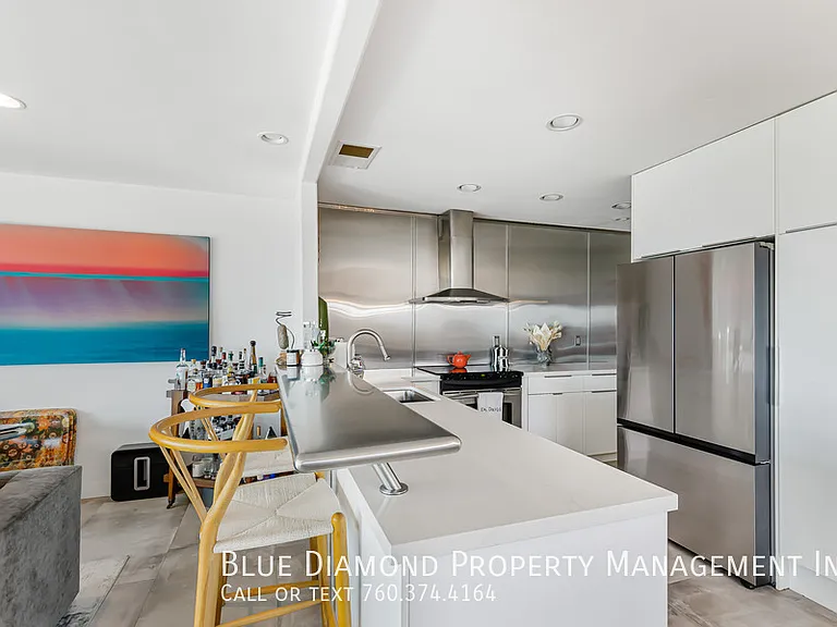 2020 Cambridge Ave — Photo 14