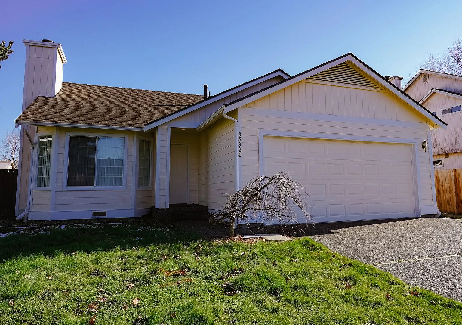 Fantastic 3bed/2bath Federal Way Home — Photo 2
