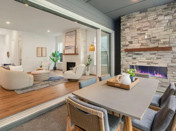 33874 Calla Lilly Pl, Black Diamond, WA 98010