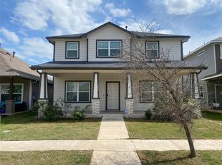 208 Eagle Lake Dr, Hutto, TX 78634