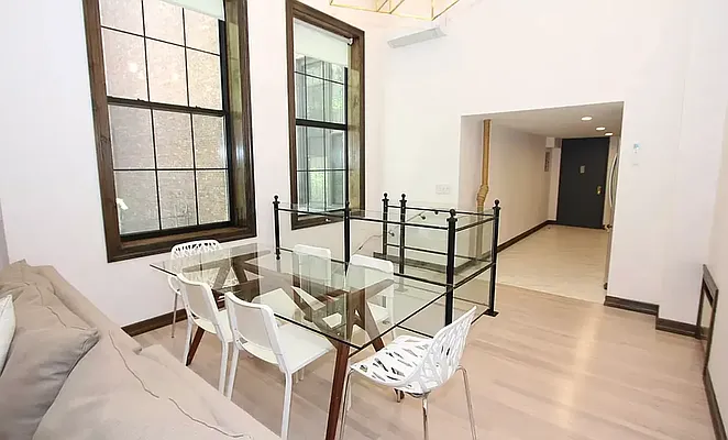 Rented by REAL New York | media 4