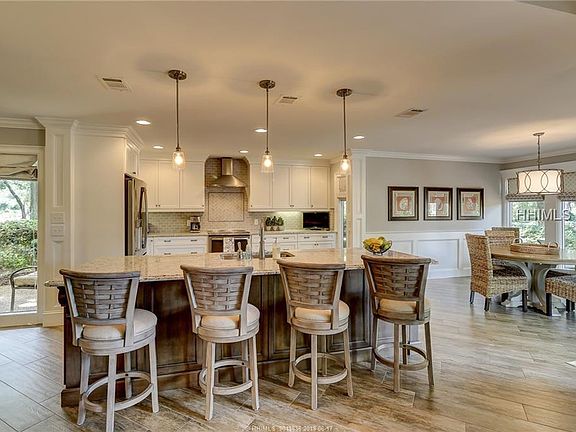 5th image of 68 Plantation Dr APT 213