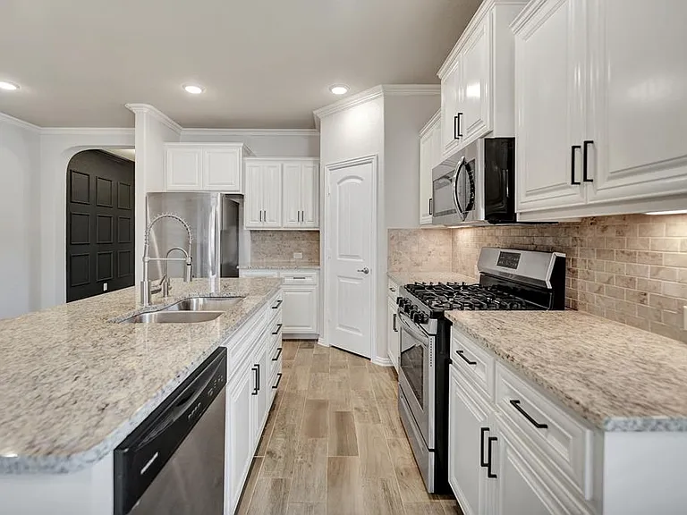 6711 Hall Of Fame Blvd — Photo 41