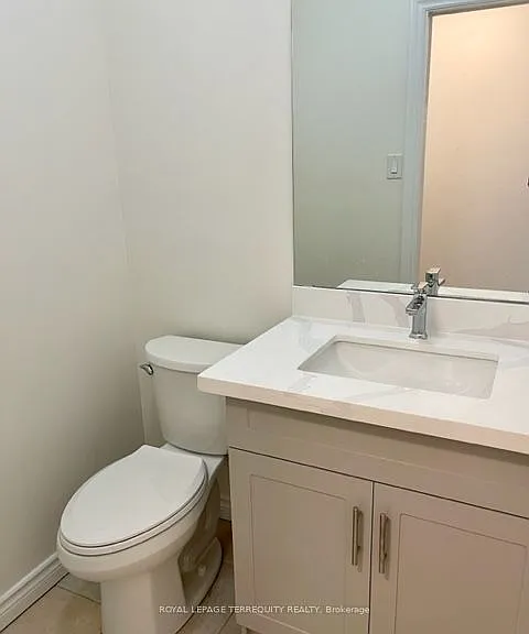 743 Fieldstone Rd — Photo 12