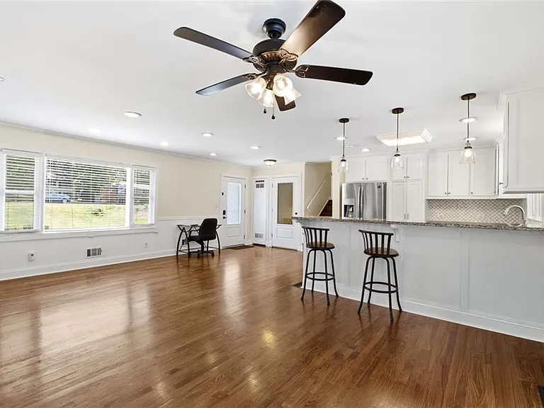 353 Westside Dr — Photo 9