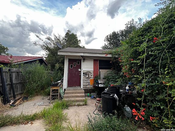 5th image of 516 LOCUST ST S