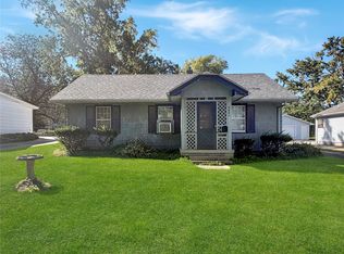 3620 49th St, Des Moines, IA 50310