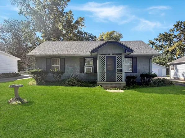 3620 49th St, Des Moines, IA 50310