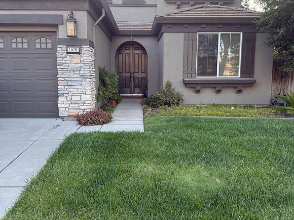 1579 Calhoun Ave, Ripon, CA 95366
