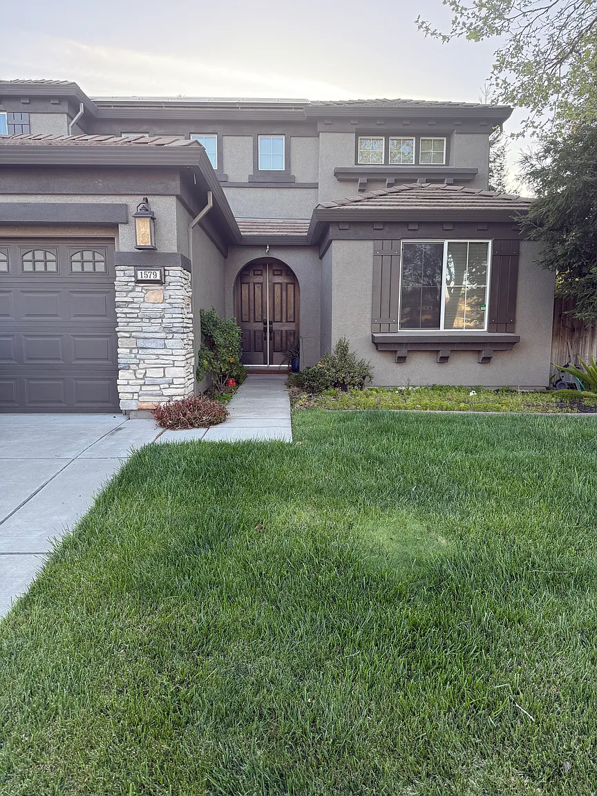 1579 Calhoun Ave photo 1