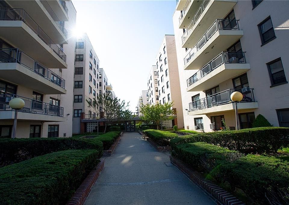 3090 Voorhies Ave APT 4E, Brooklyn, NY 11235 | Zillow