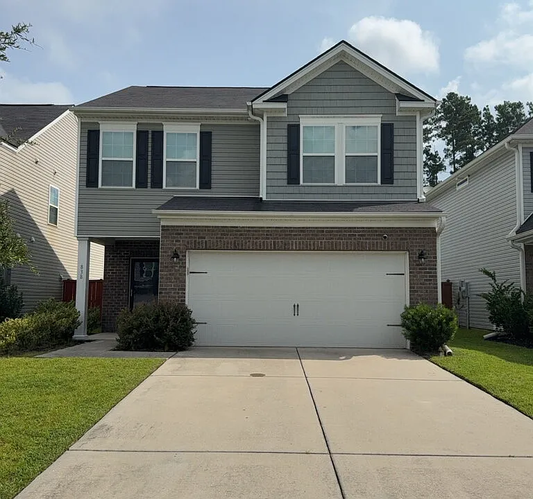 838 Redbud Ln