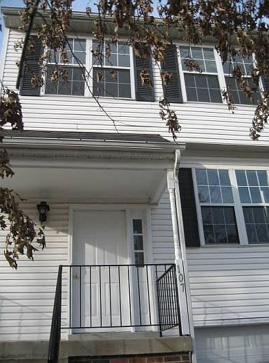1st image of 107 Blueridge Ct
