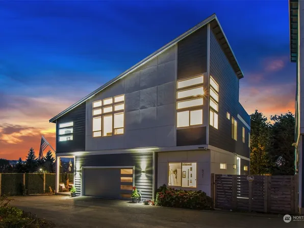 521 SW 3rd Place, Renton, WA 98057