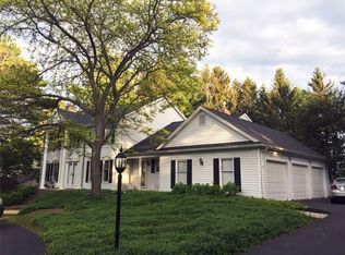 28 Wood Stone Rise, Pittsford, NY 14534