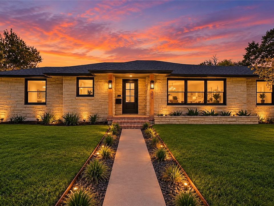 1st image of 301 Pasadena Pl