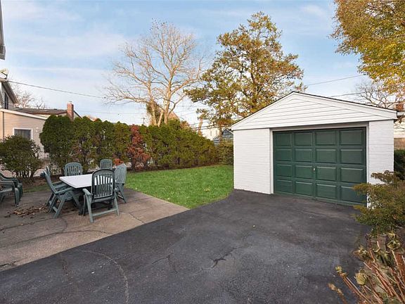 2nd image of 518 Sperry Blvd #518