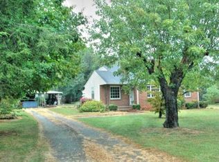 4315 Stokesdale Ave, Winston Salem, NC 27101