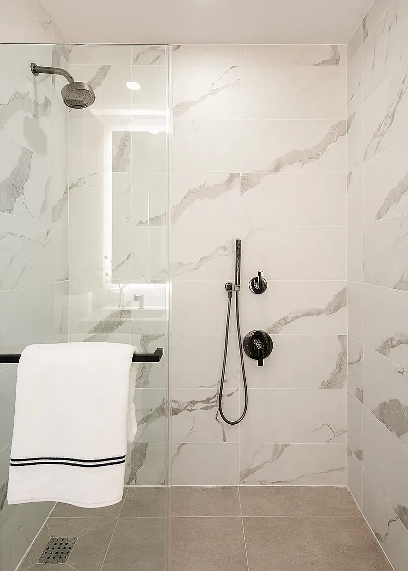 606 West 30th Street — Photo 4