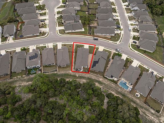 4th image of 204 Saturnia Dr