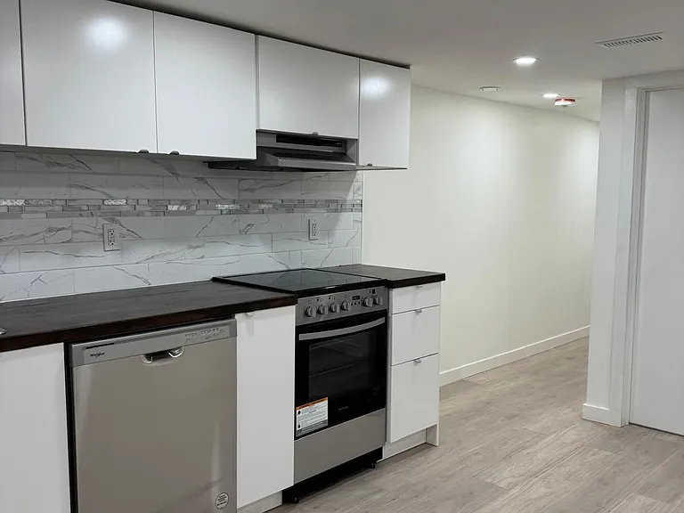 1222 Shaw St #BASEMENT — Photo 8