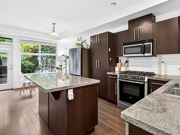 3rd image of 18199 70th Ave #59