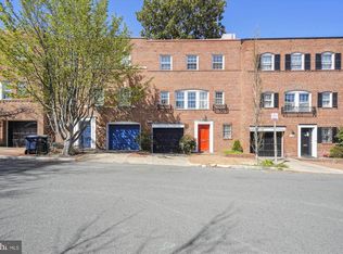 3341 Dent Pl NW, Washington, DC 20007