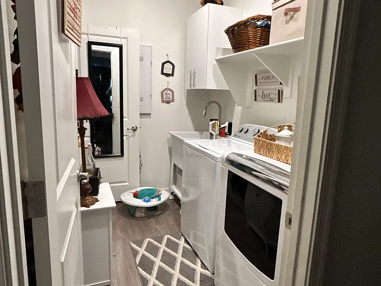 1703 W Aztec Dr — Photo 5