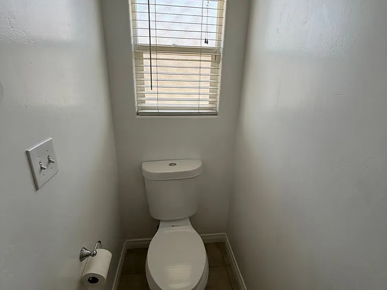 5800 Potenza Ln — Photo 33